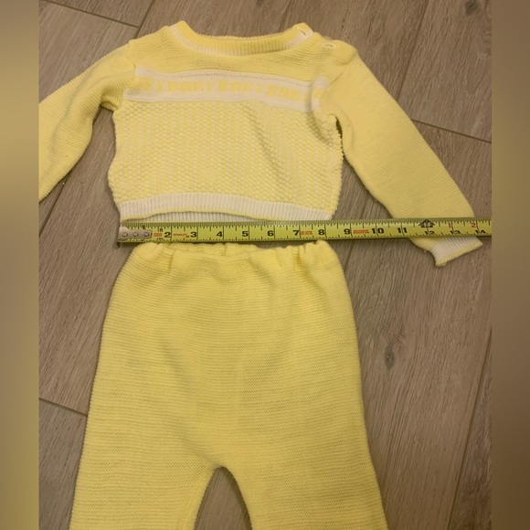 Vintage Yellow Sweater/Knit Footed Pants | Size 9-12 Mth | Unisex Baby Girl/Boy - Picture 3 of 9